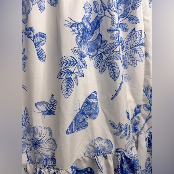 Floral Asymmetrical Skirt in Blue and White - Picture 5 of 6